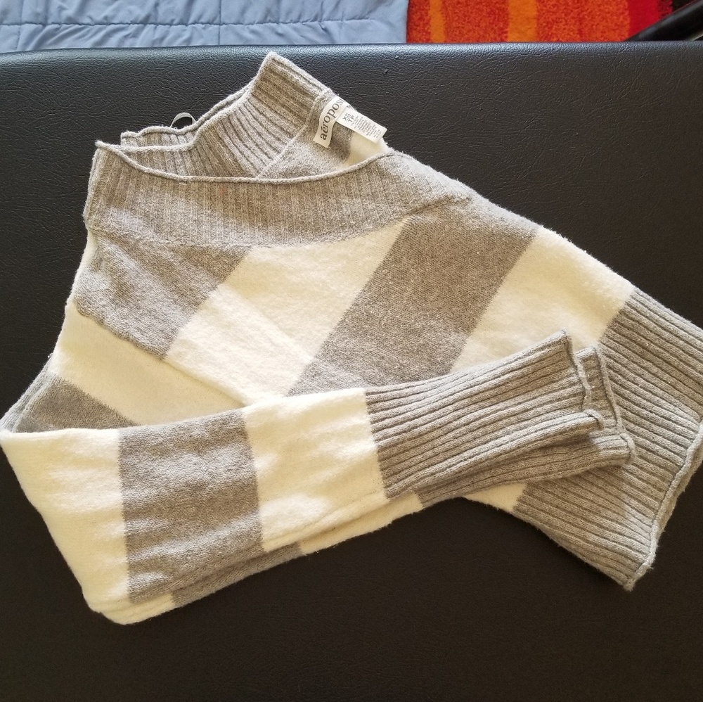 Aeropostale long sleeve sweater tee XS